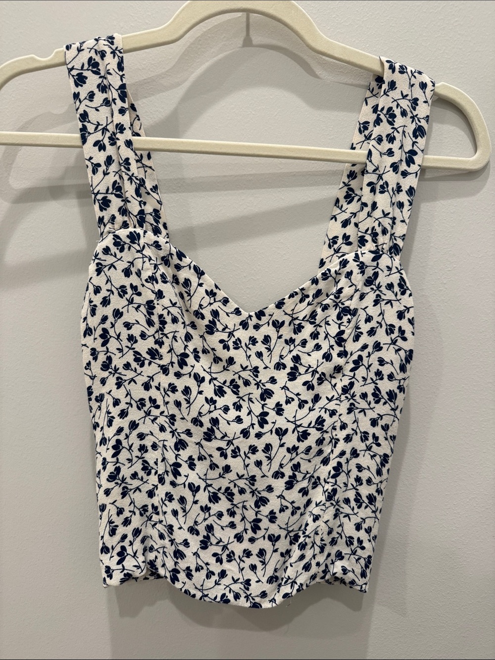 Reformation Hester Crepe  Navy Floral Print size 6
